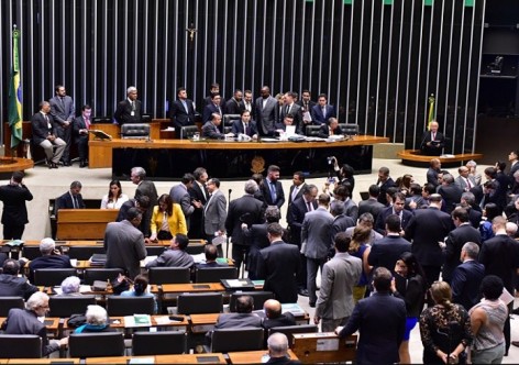 votação camara pos