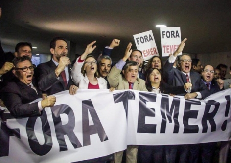 fora temer deputados